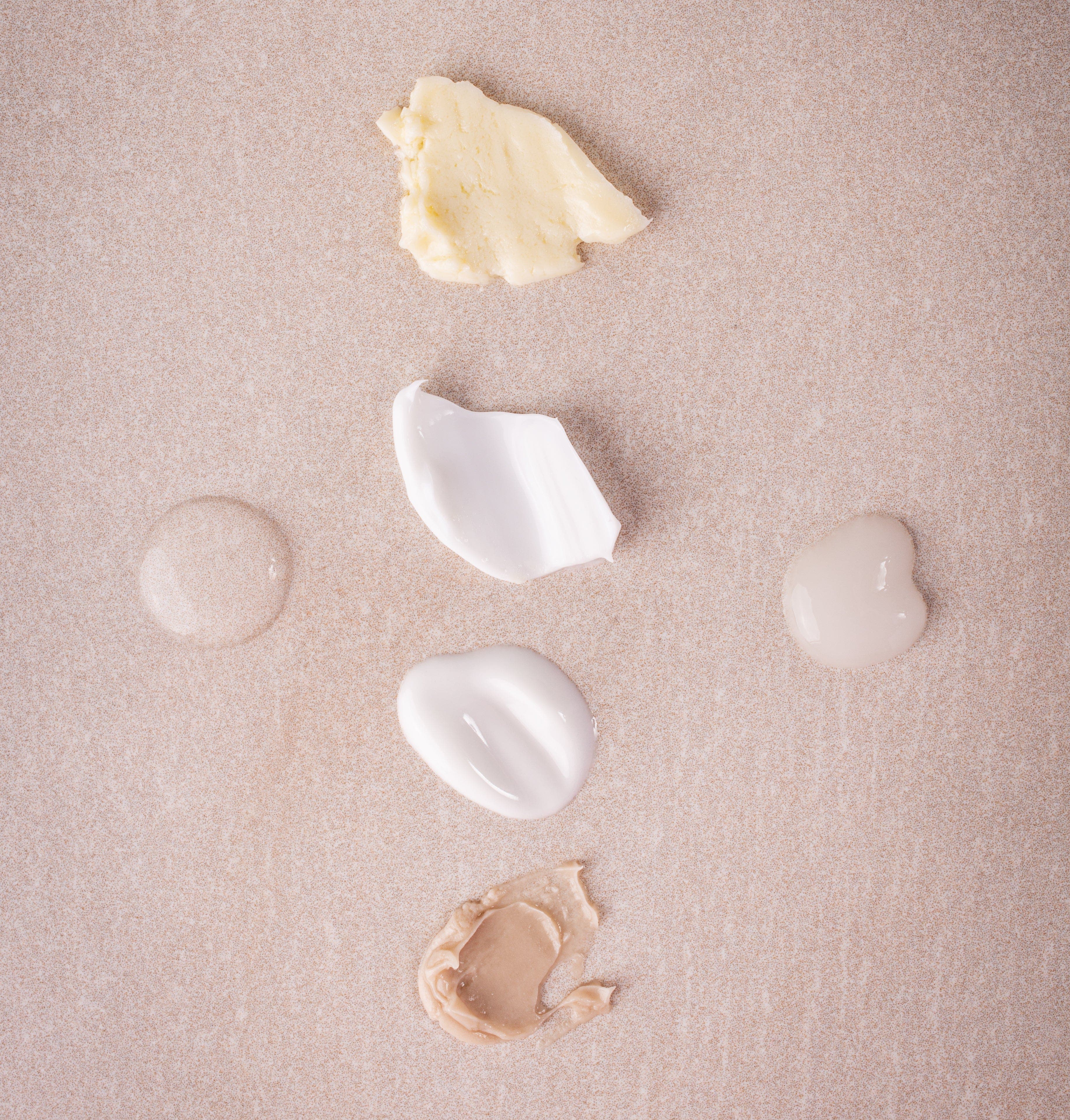 Diverse producten van Rosental Organics aangebracht op een lichte ondergrond.