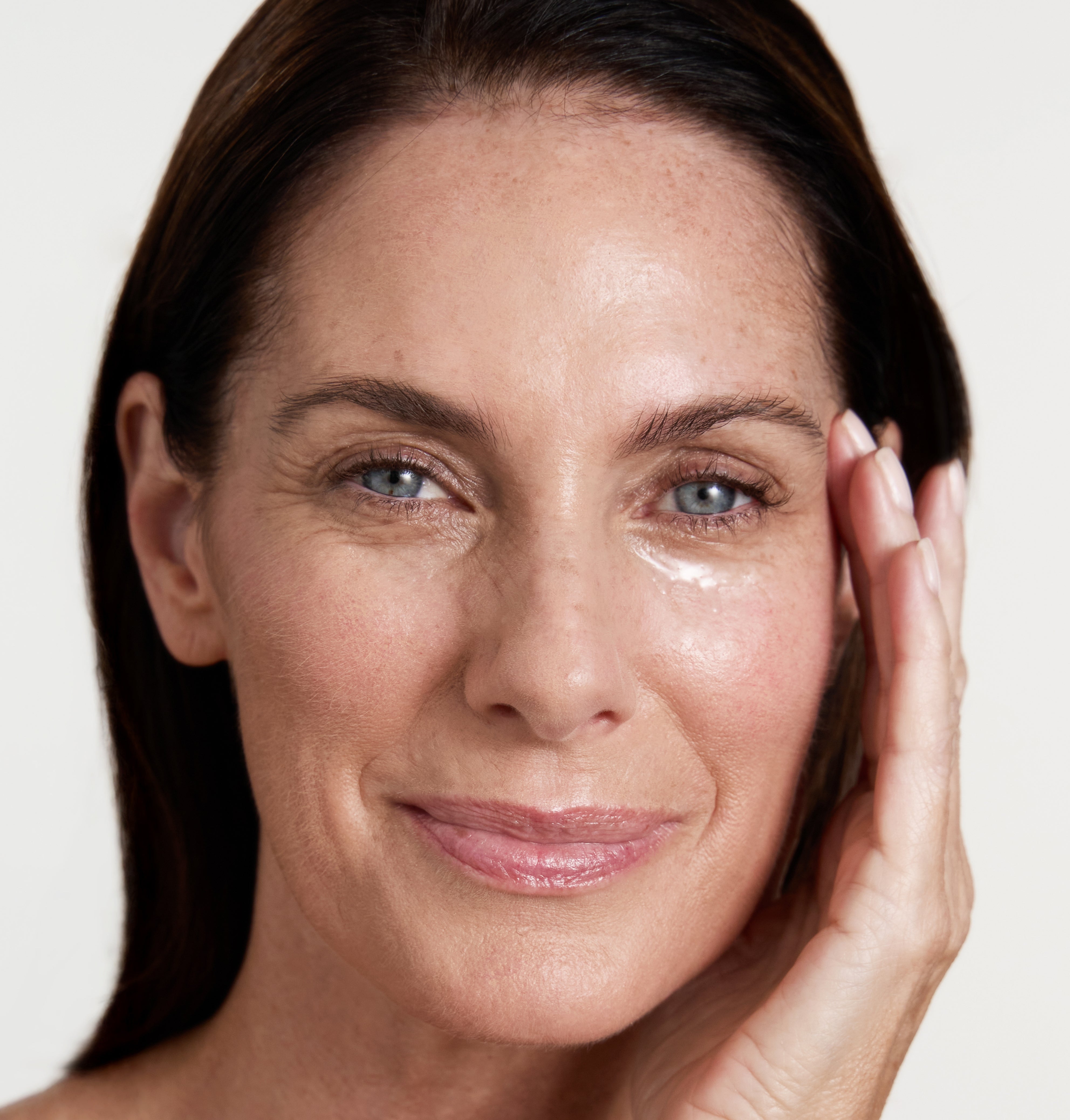 Smoothing Eye Serum